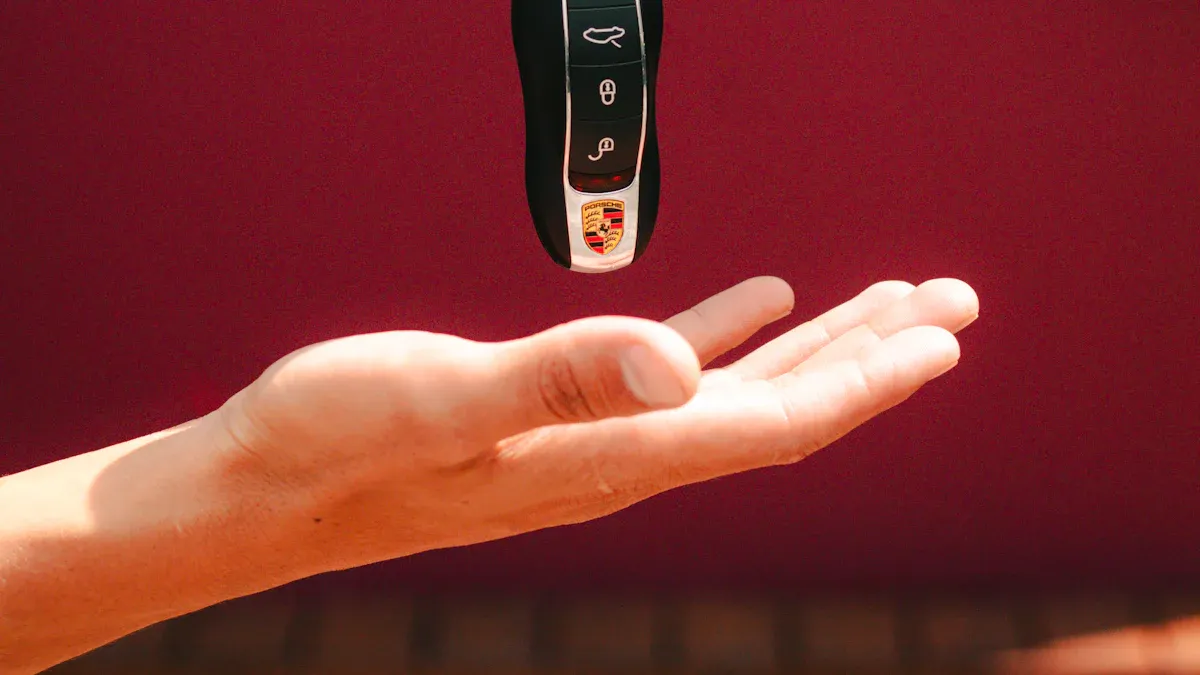 How to Open an Audi Key Fob