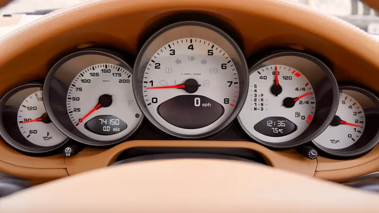 How to Reset the VSC Light on a Lexus GS300