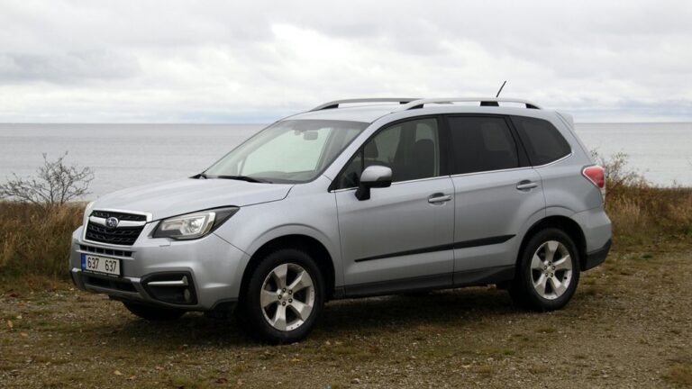 compact crossover suv vehicle